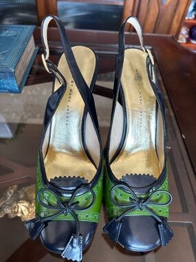 Marc by Marc Jacobs Navy and Green Leather Bow Slingback Heels